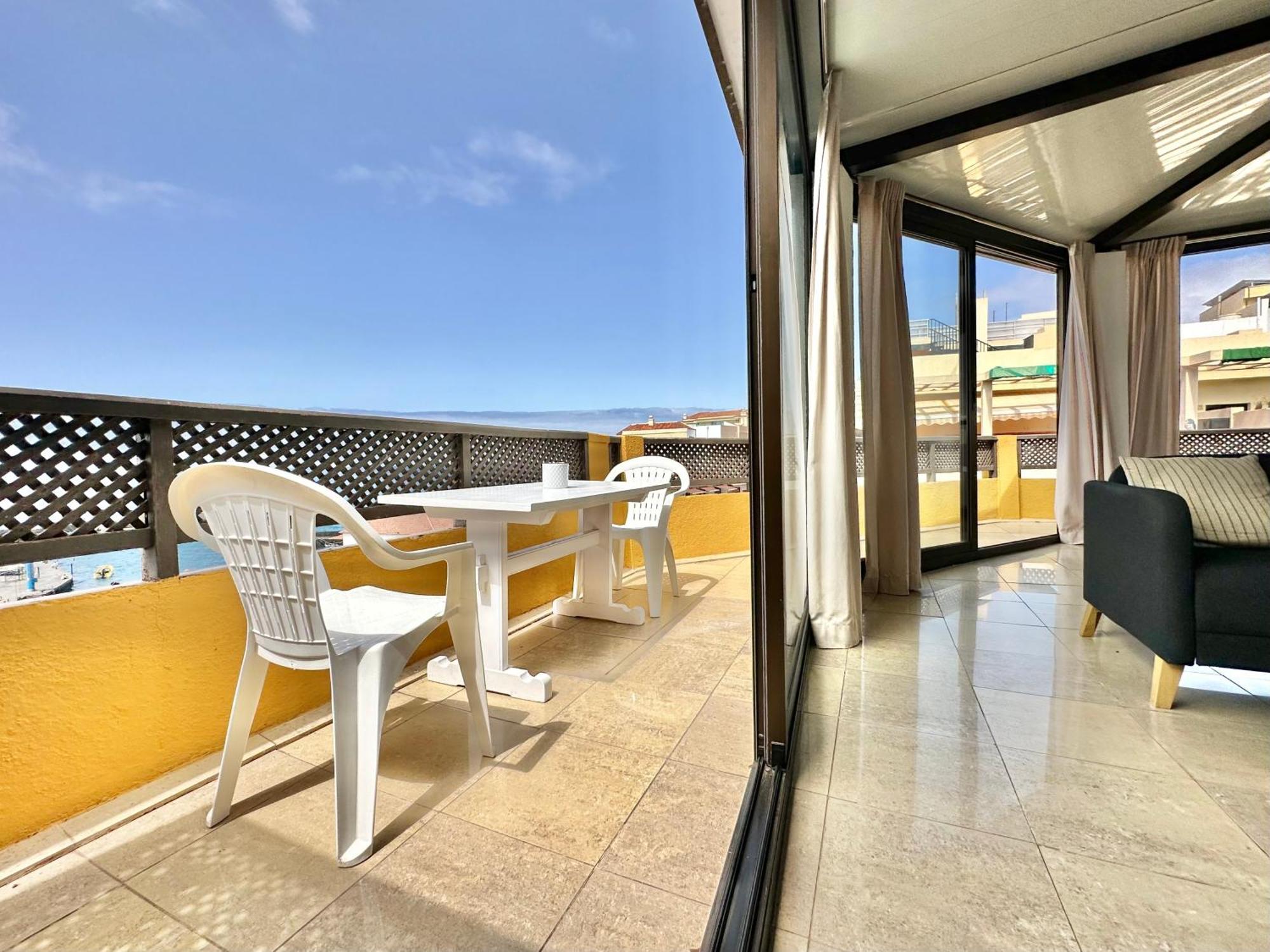 First Line Attic - Adults Only - Διαμέρισμα Πουέρτο Ντε Λα Κρουζ Εξωτερικό φωτογραφία